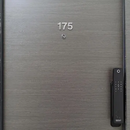 Parkside Haven Apartman *